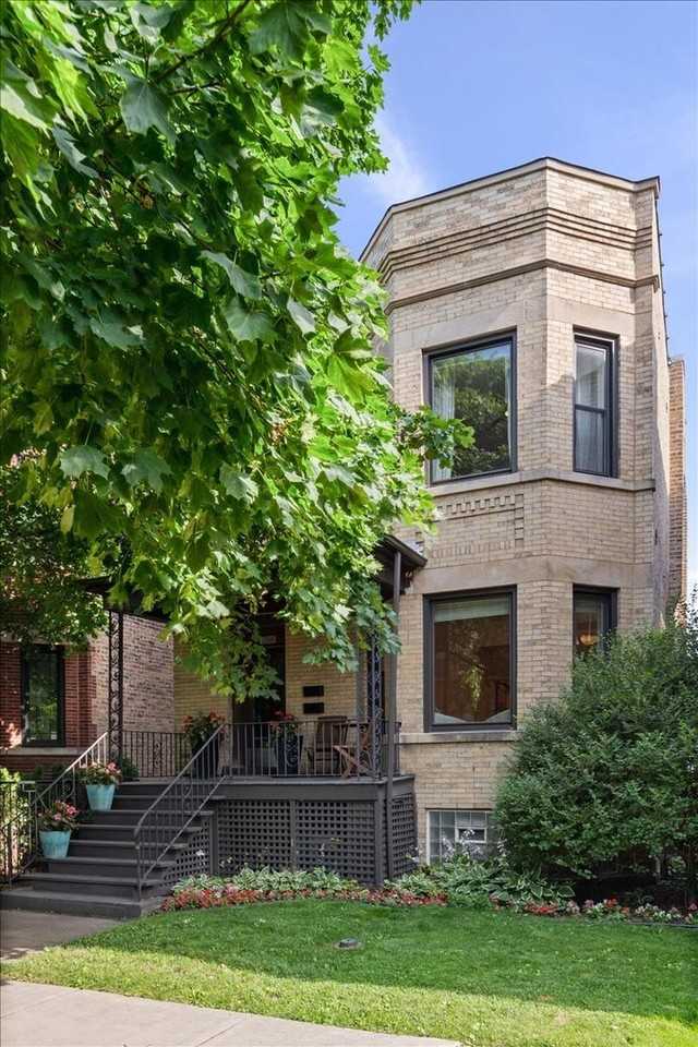 2206 W Eastwood Ave #1