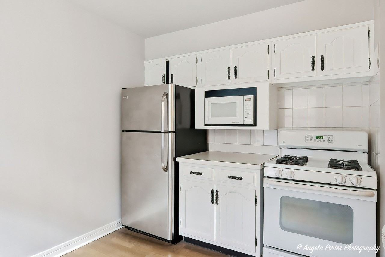 4912 Crain St #B - Photo 5 of 16