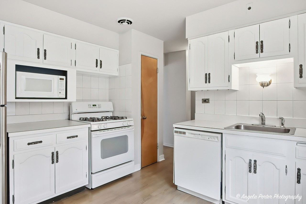 4912 Crain St #B - Photo 6 of 16