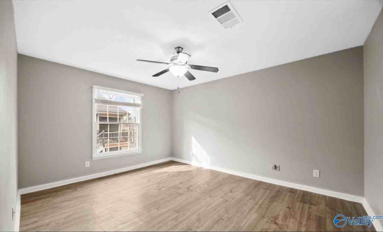 2080 Woodlawn Dr Sw #2080 - Photo 5 of 16