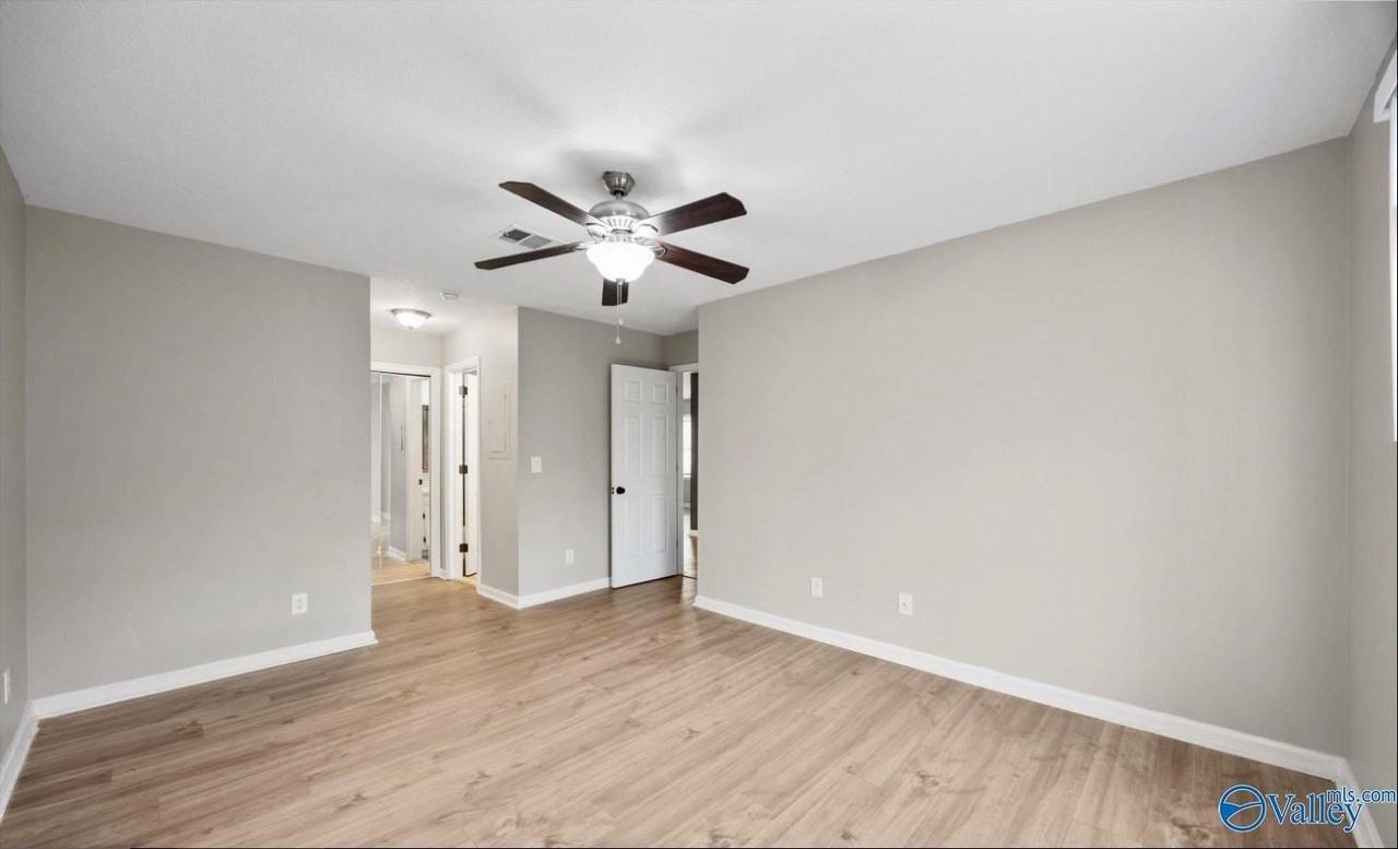 2080 Woodlawn Dr Sw #2080 - Photo 6 of 16