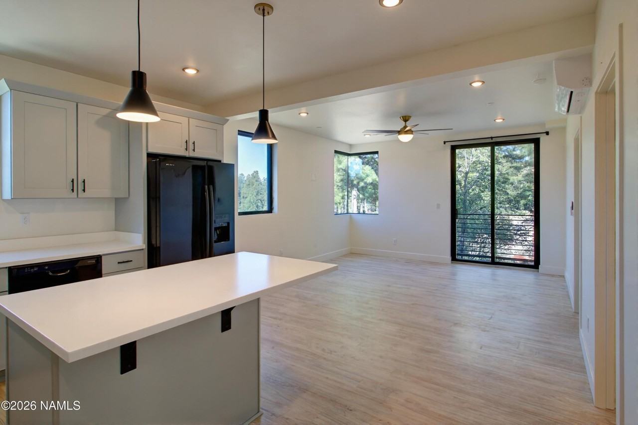 1246 E Jen Dr #102 - Photo 2 of 27