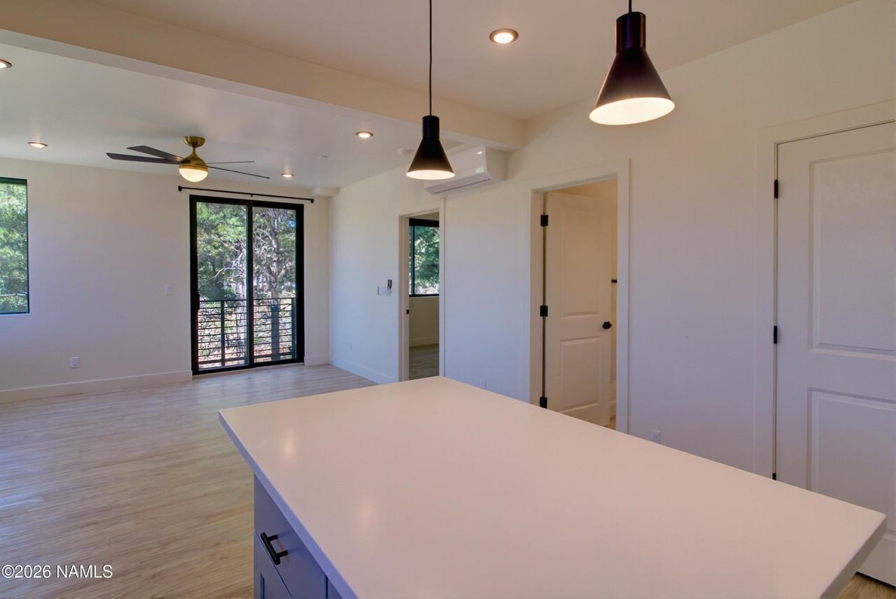 1246 E Jen Dr #102 - Photo 4 of 27