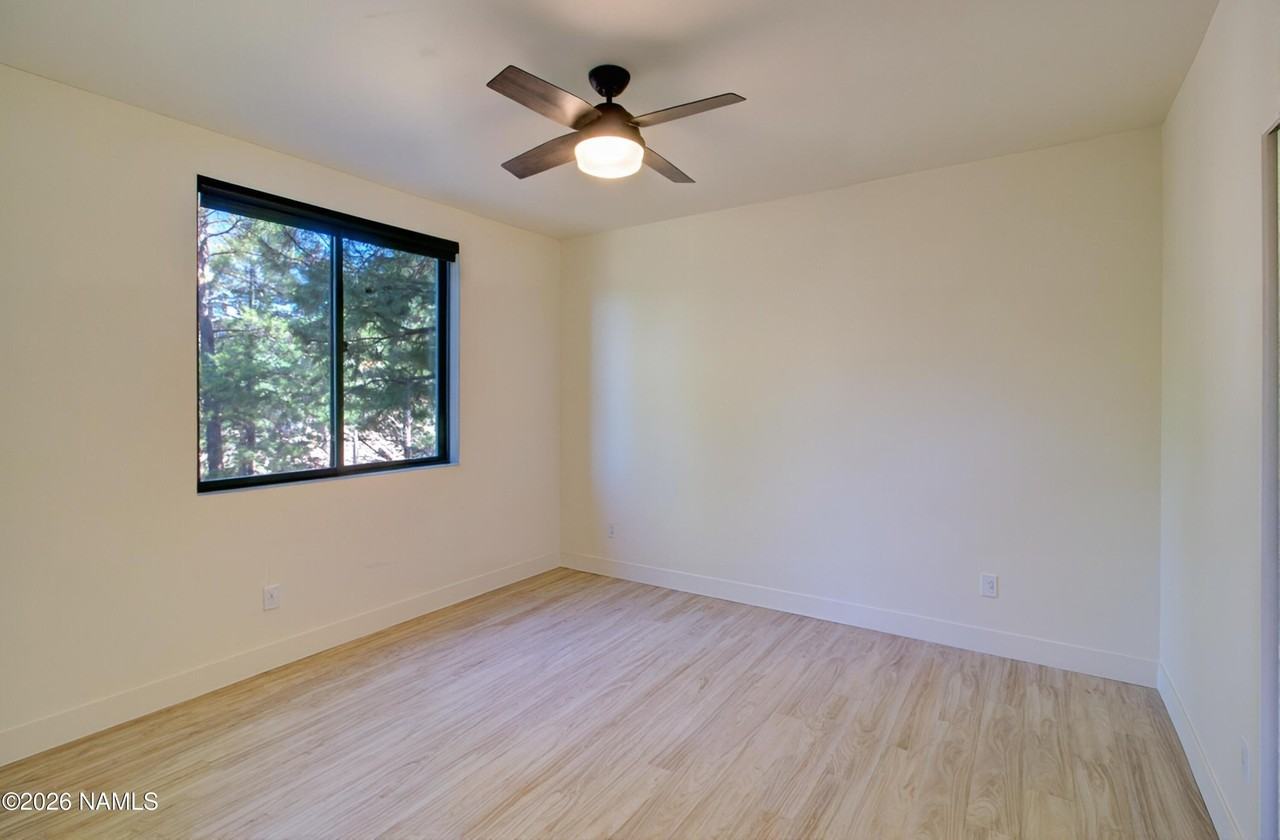 1246 E Jen Dr #102 - Photo 7 of 27