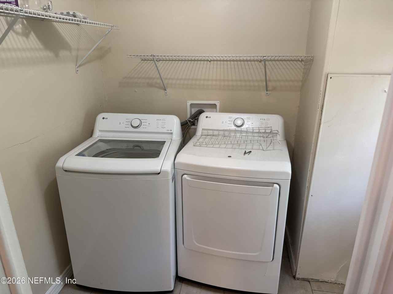 7922 Hastings St - Photo 6 of 14