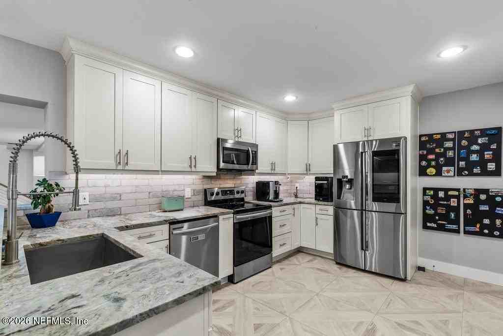 1602 7th St N - Photo 7 of 41