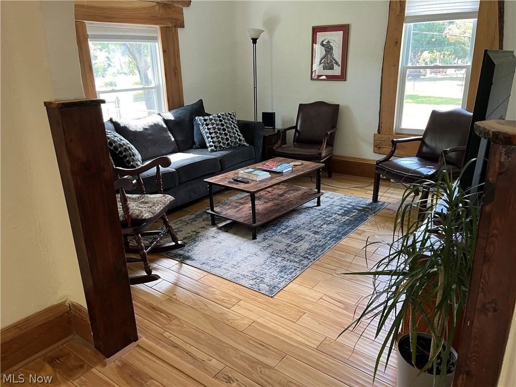 6914 Wakefield Ave - Photo 3 of 19
