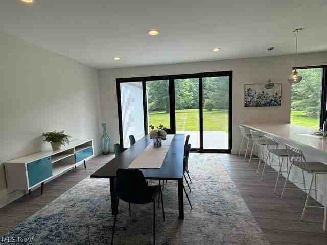 14827 Caves Rd - Photo 4 of 17