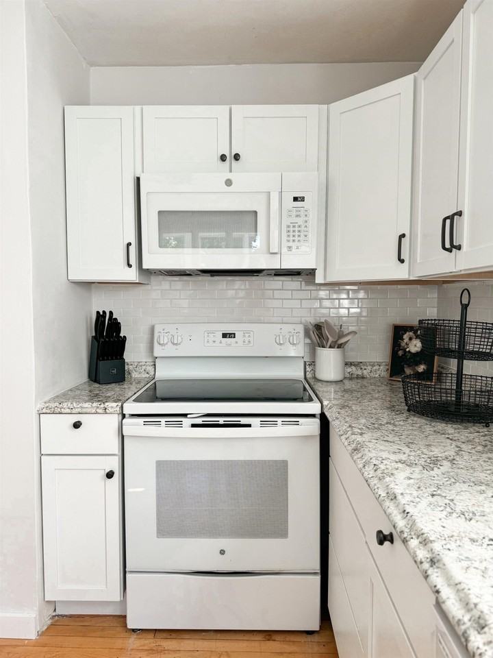 53 Thompson St - Photo 7 of 27
