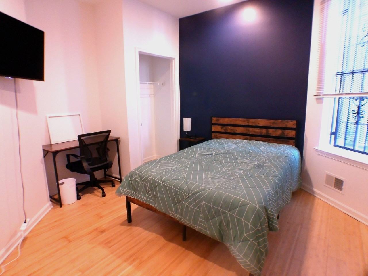 N Camac St - Photo 4 of 8