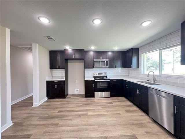 307 S Linden St - Photo 4 of 16