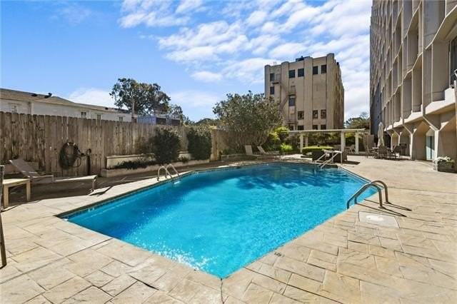 2100 Saint Charles Ave #3J - Photo 4 of 4