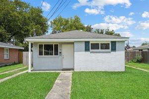 featured image of 512 Arnold Ave