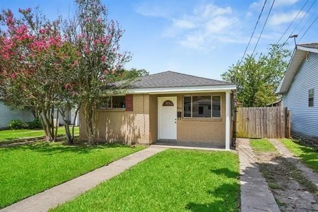 602 Arnold Ave - Photo 2 of 18
