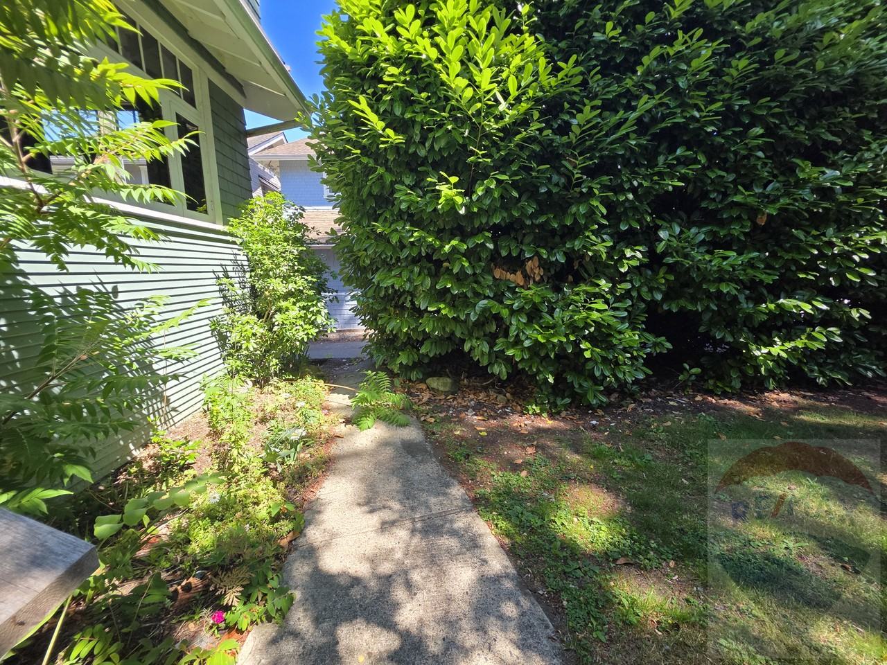 3523 West 1st Avenue - Photo 7 of 25