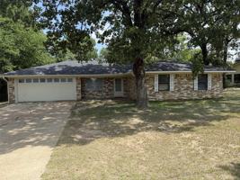 featured image of 940 W State Highway 243