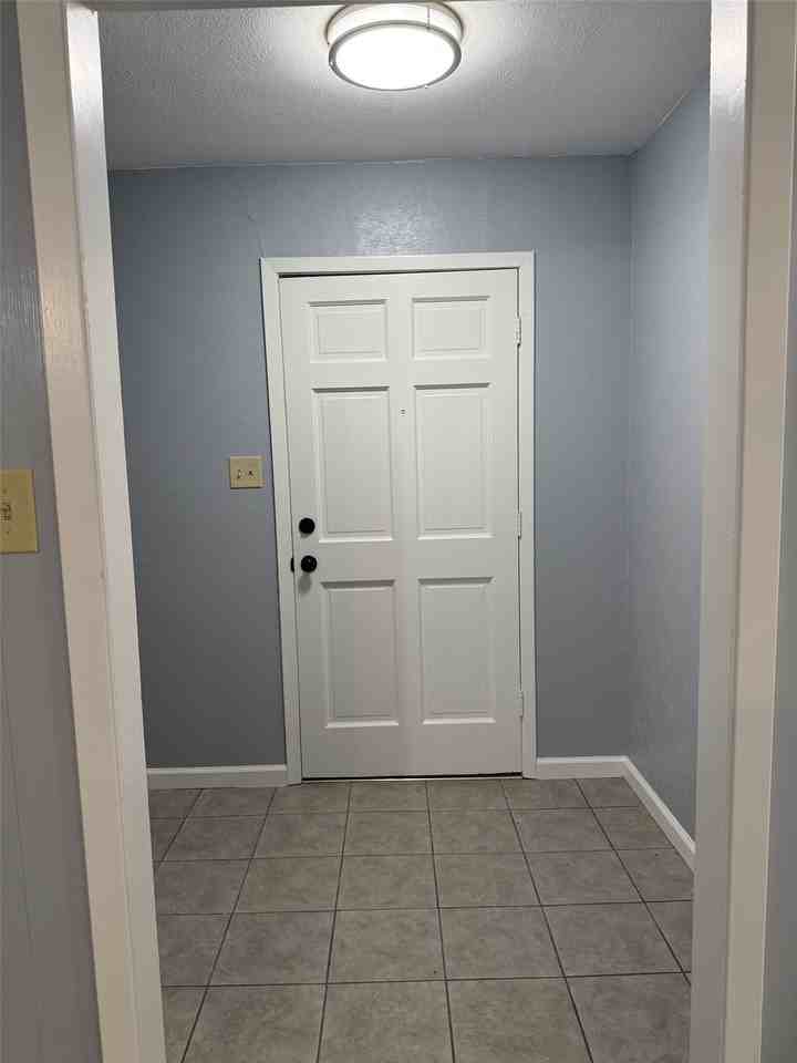 940 W State Highway 243 - Photo 3 of 22