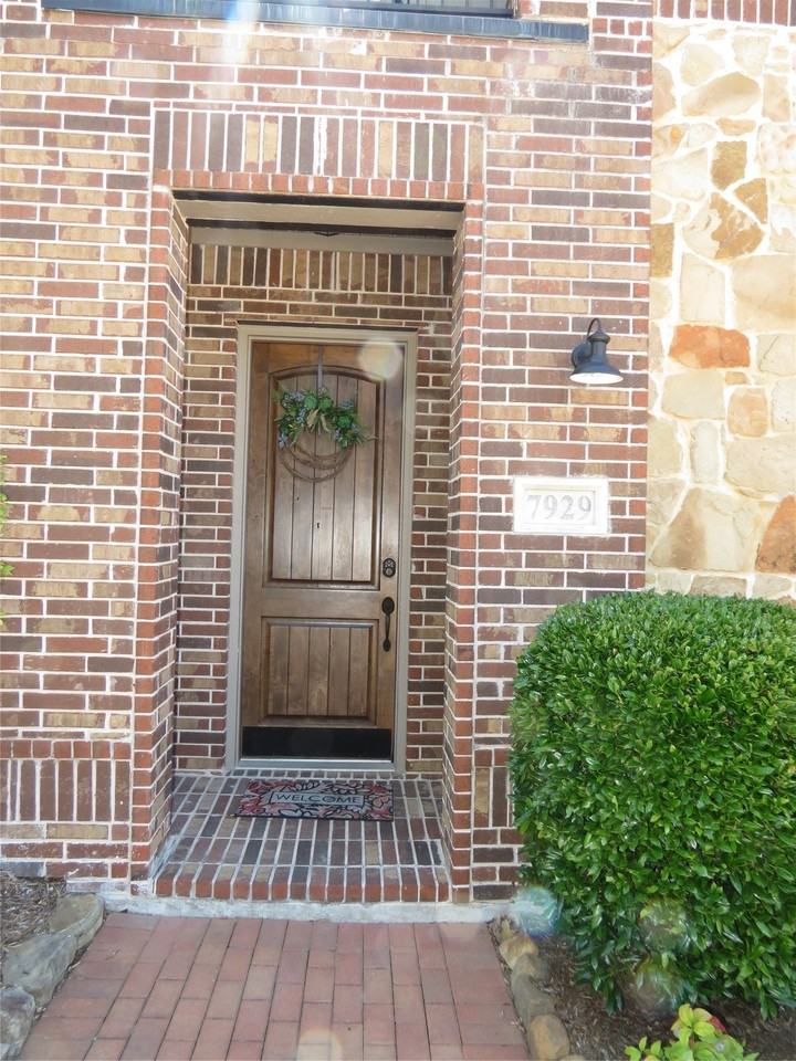 7929 Maddox Rd - Photo 2 of 16