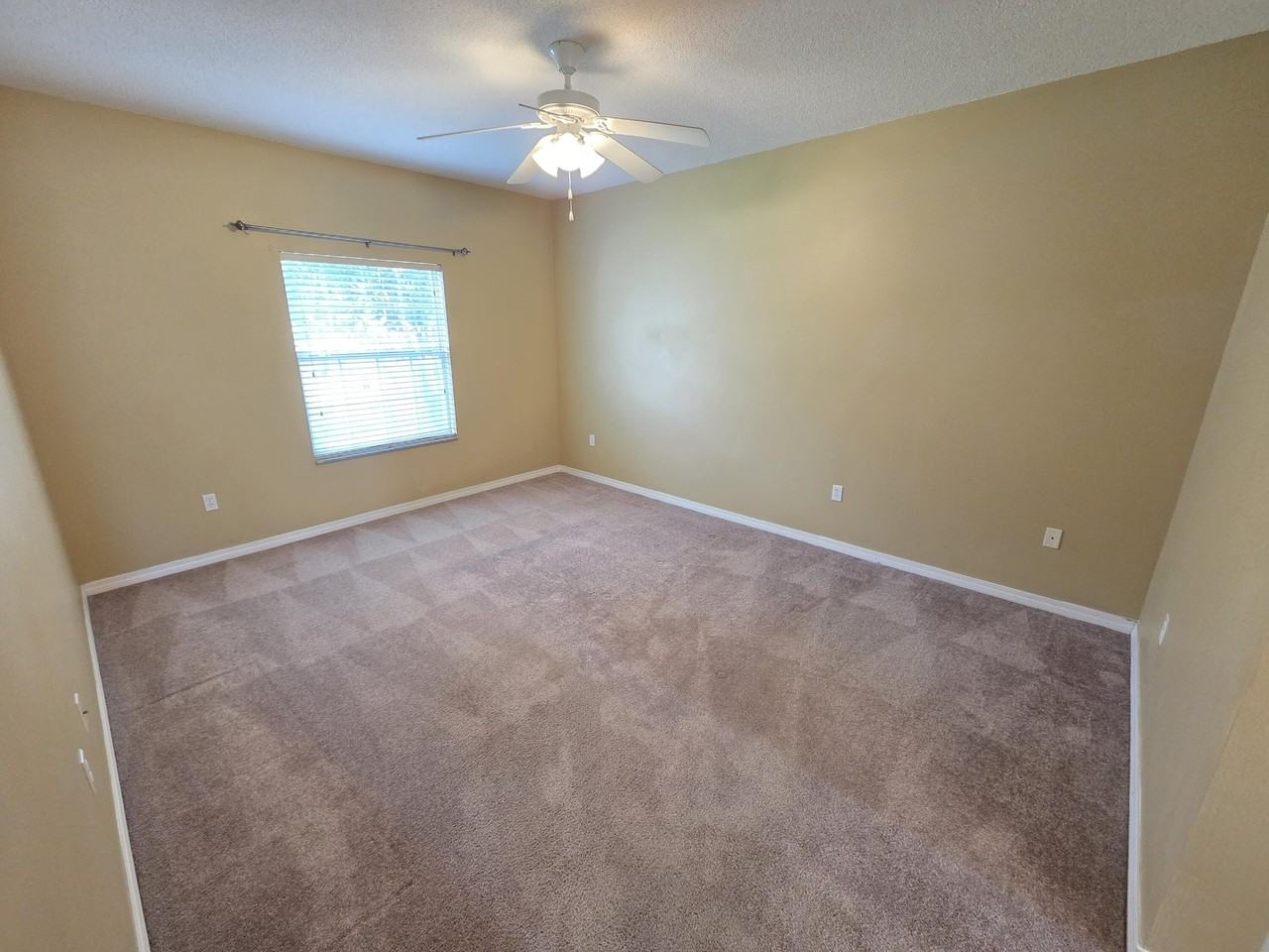 7270 Mossy Oaks Dr - Photo 5 of 20