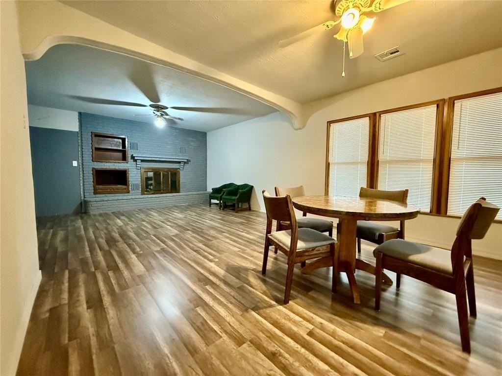 1013 W 3rd St - Photo 5 of 14