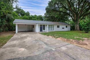3760 Bayou Blvd - Photo 1 of 1