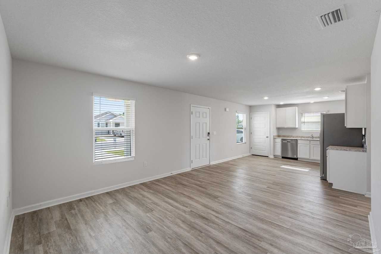 6222 June Bug Dr - Photo 6 of 29