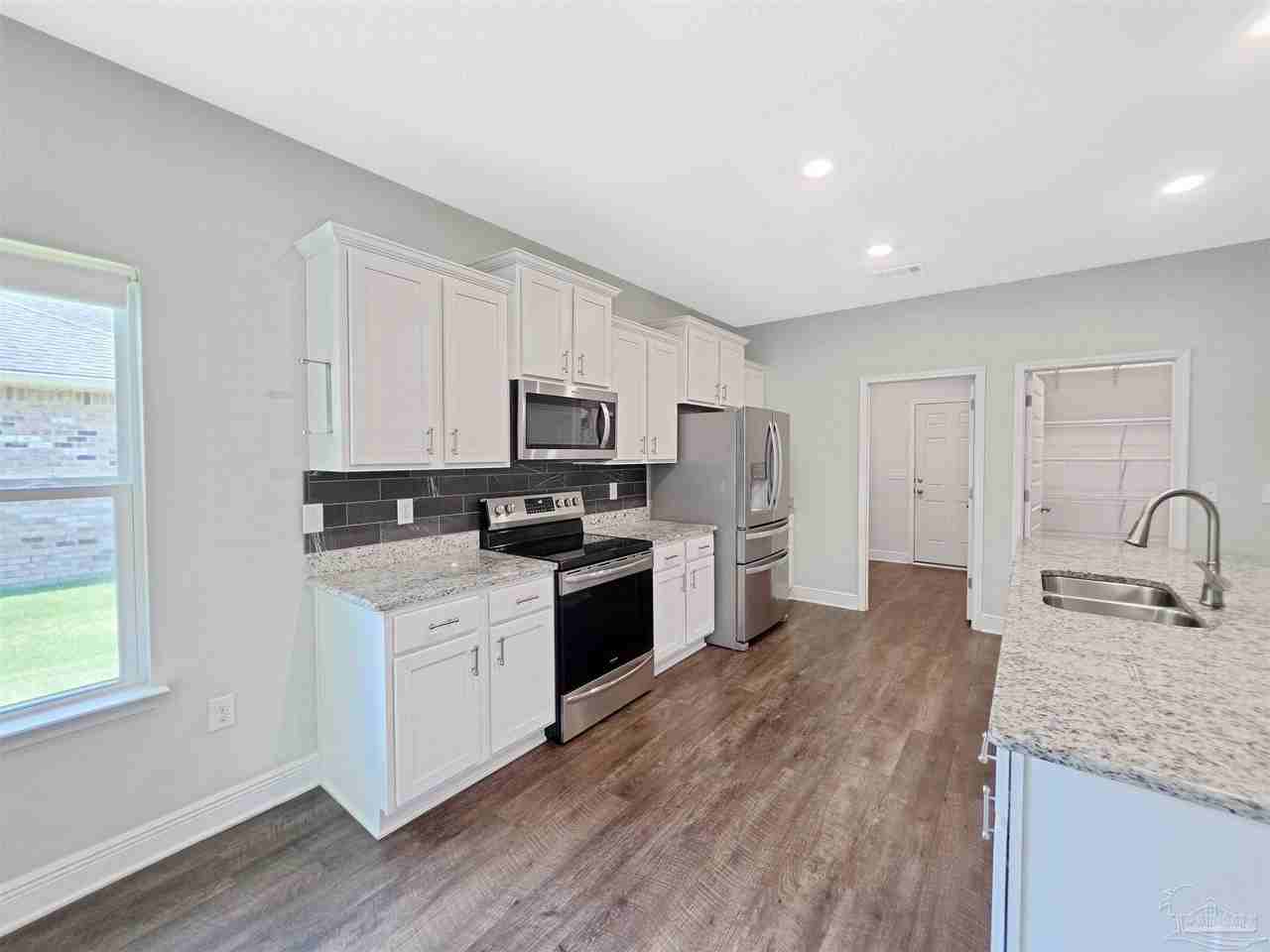 8108 Silver Maple Dr - Photo 7 of 30