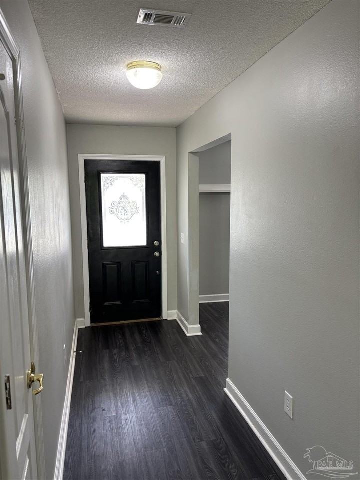 1068 Joaquin Rd - Photo 3 of 24