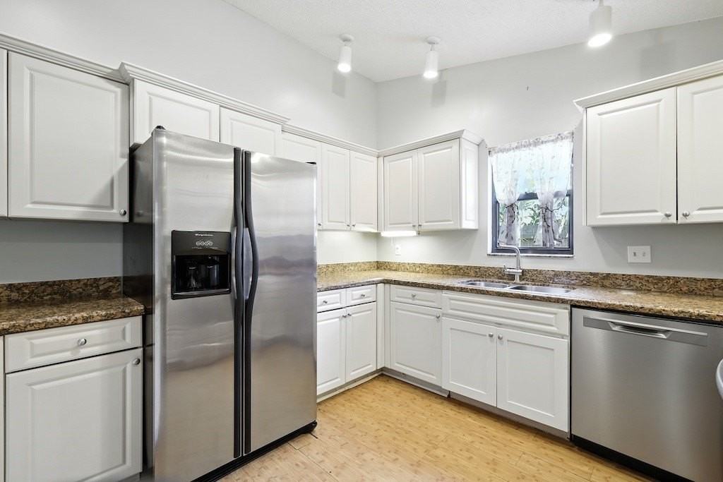 601 41st Ave - Photo 4 of 29