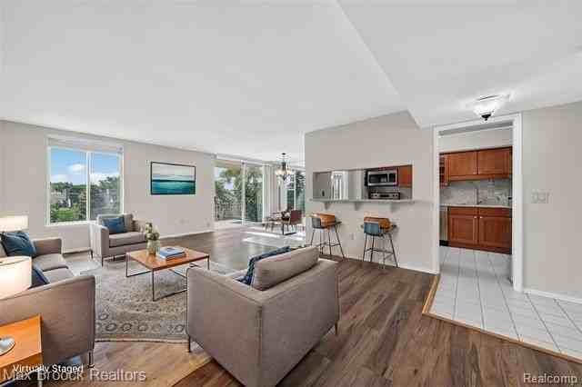 600 W Brown St #309 - Photo 6 of 38
