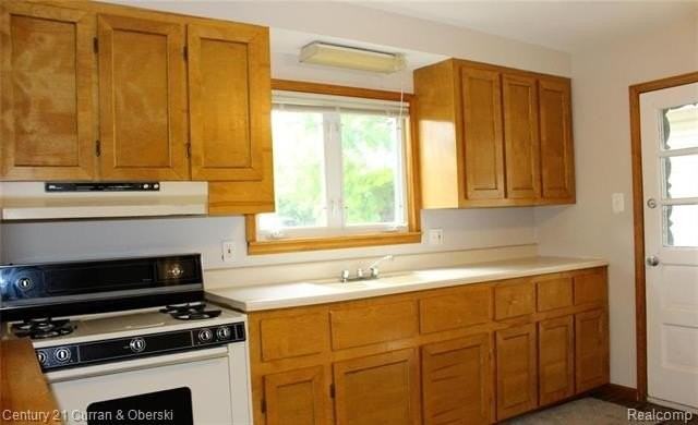 3350 Mcdowell St - Photo 3 of 7