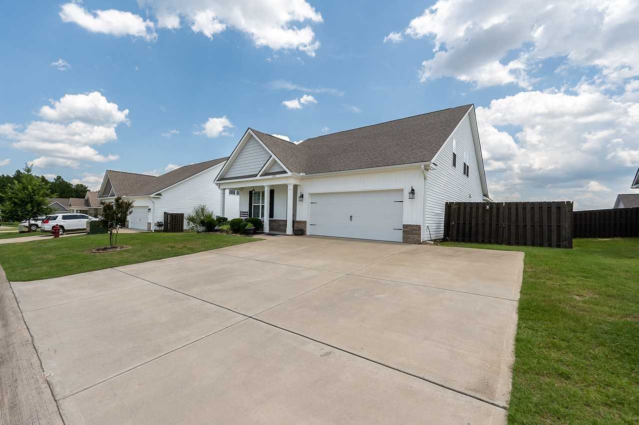3198 Greymoor Cir #1 - Photo 2 of 50