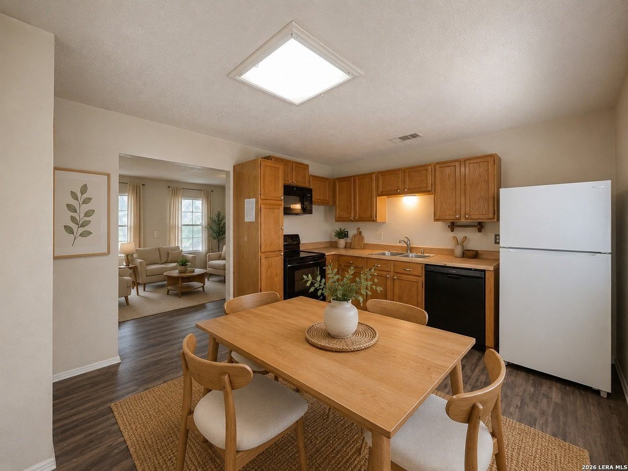 11543 Rousseau St - Photo 4 of 39