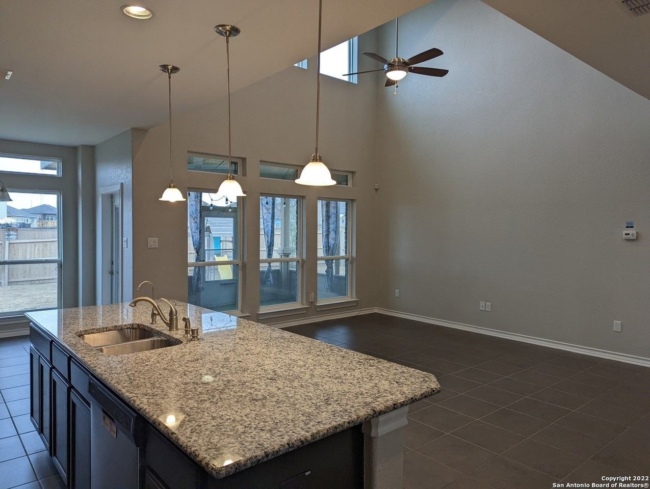 2606 Paria Cyn - Photo 4 of 25