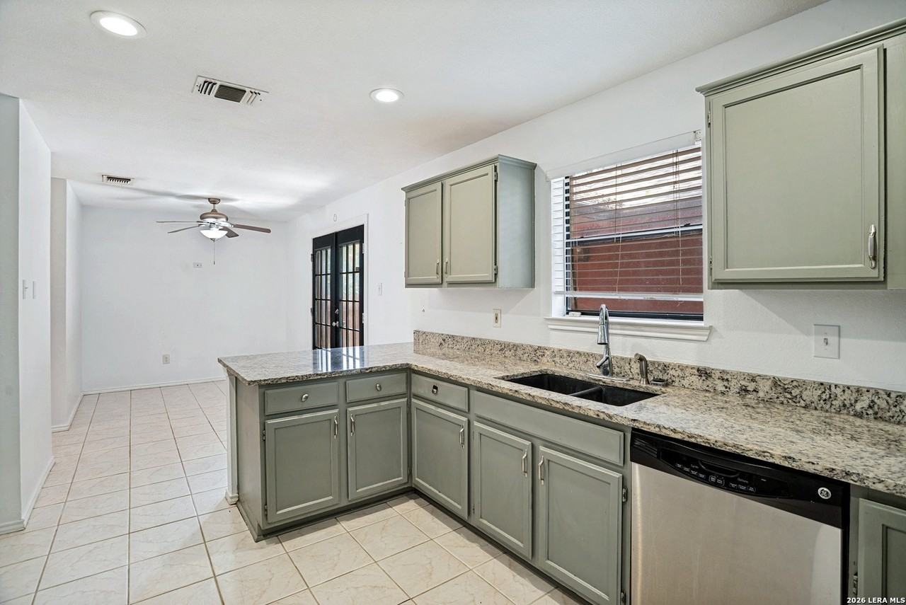 9142 Ridge Path - Photo 6 of 25