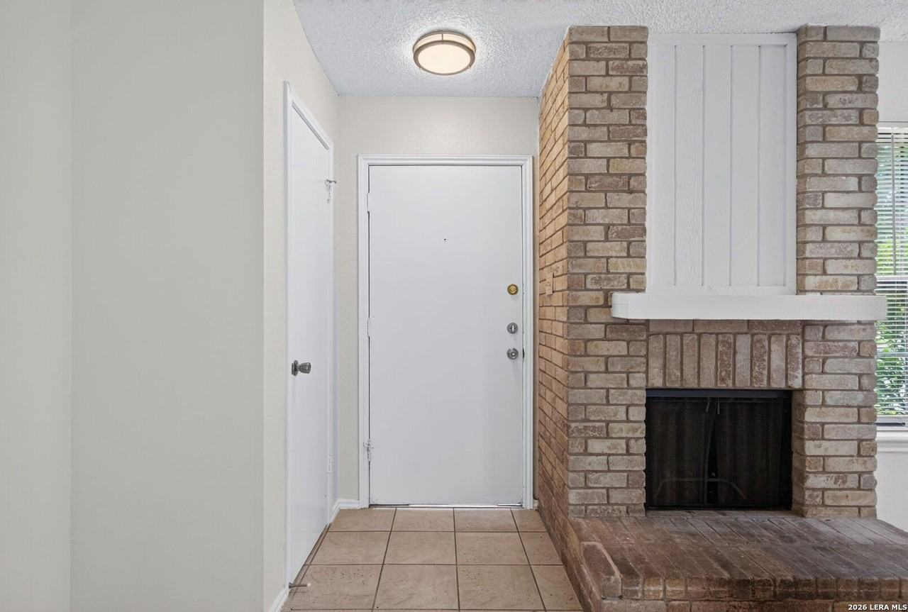 7223 Hardesty - Photo 5 of 27