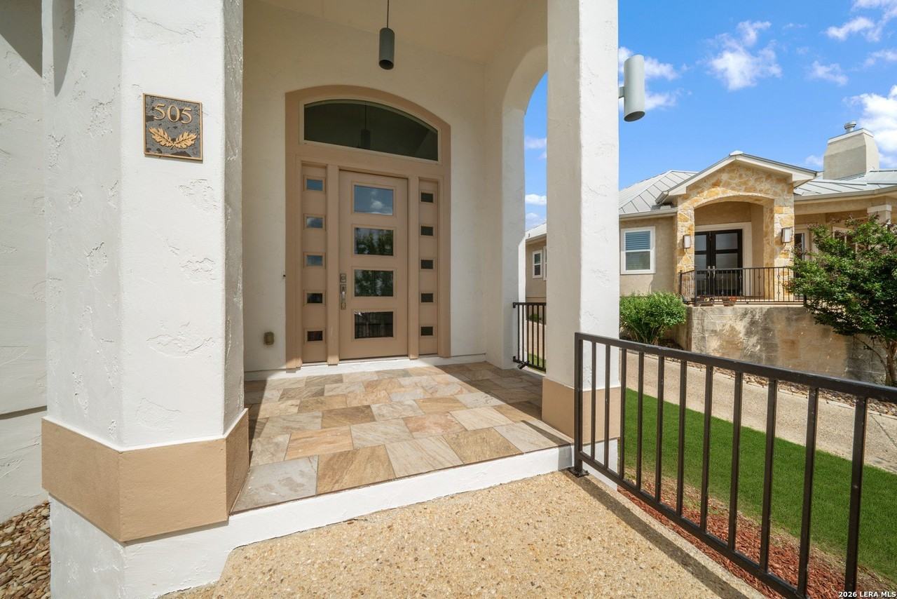 505 Persimmon Trl - Photo 7 of 40