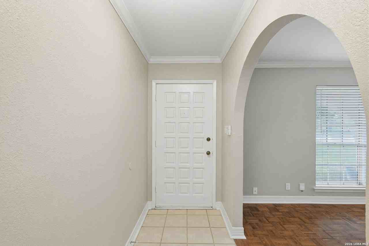 10503 Merritime Ct - Photo 5 of 32
