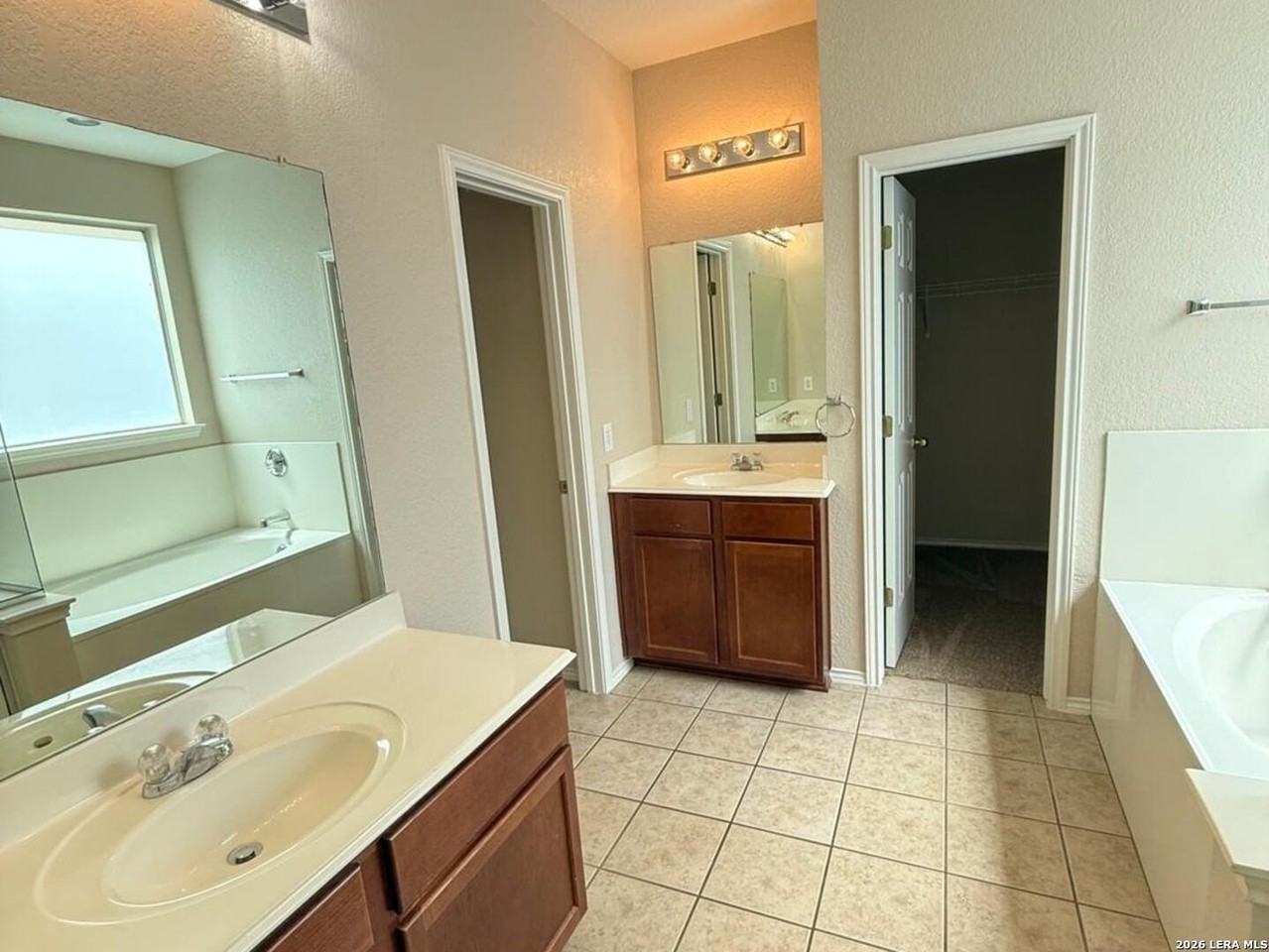 2518 Silverton Wind - Photo 4 of 12