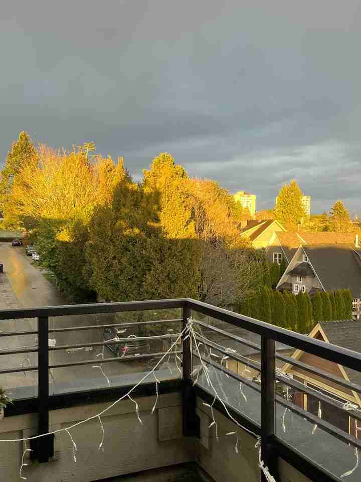 709 12th Street - Photo 3 of 12