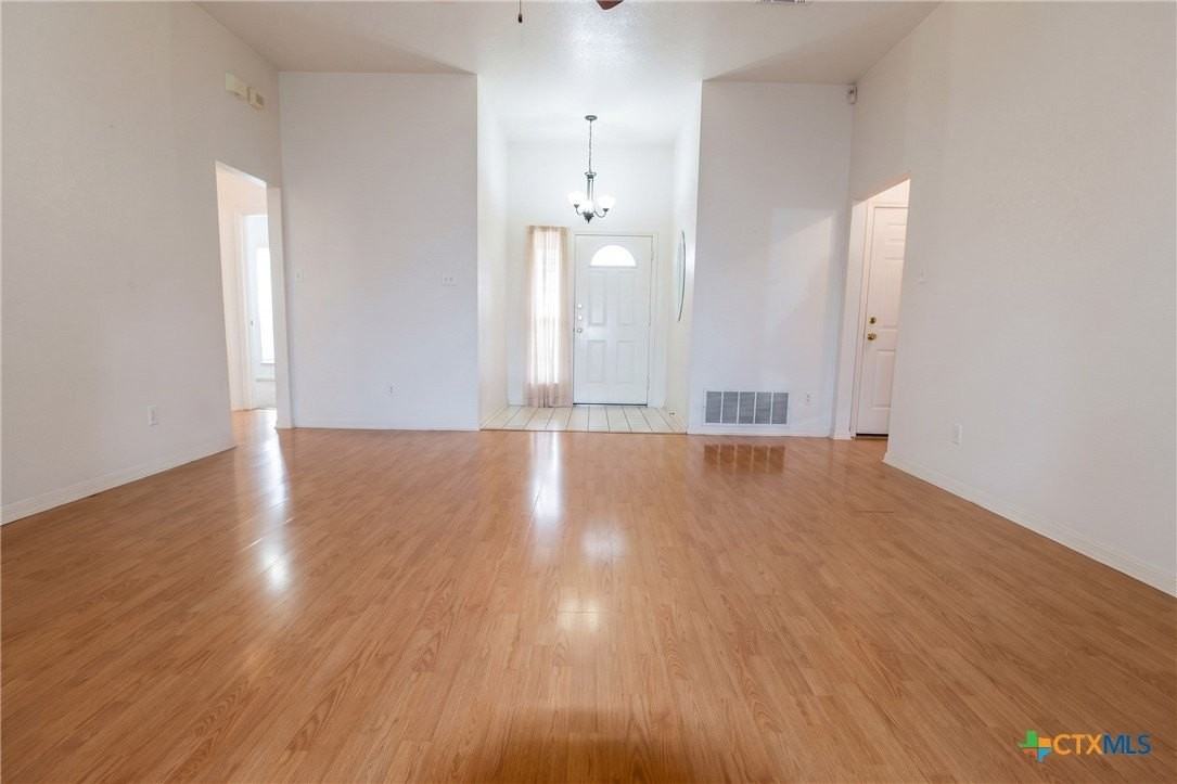 5211 James Loop - Photo 2 of 10