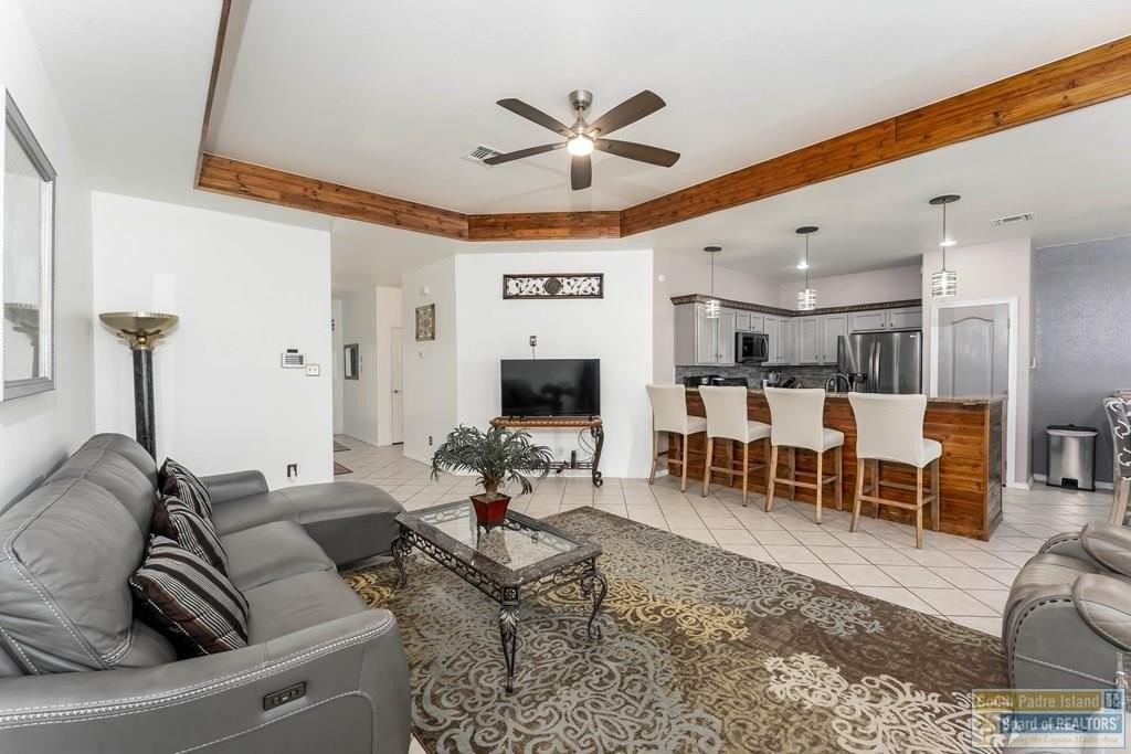 1 Torrey Pines Rd - Photo 3 of 40