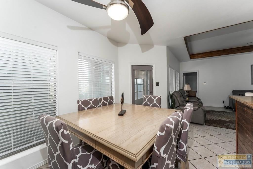 1 Torrey Pines Rd - Photo 4 of 40