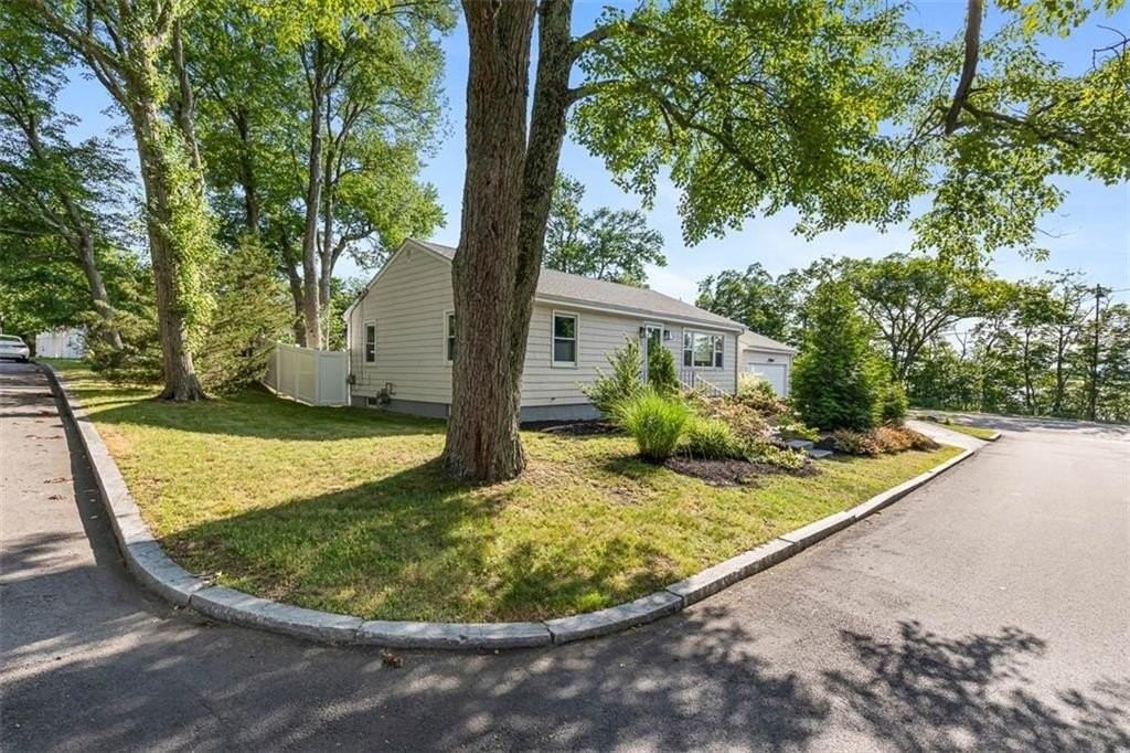 5 Interlocken Rd - Photo 4 of 43
