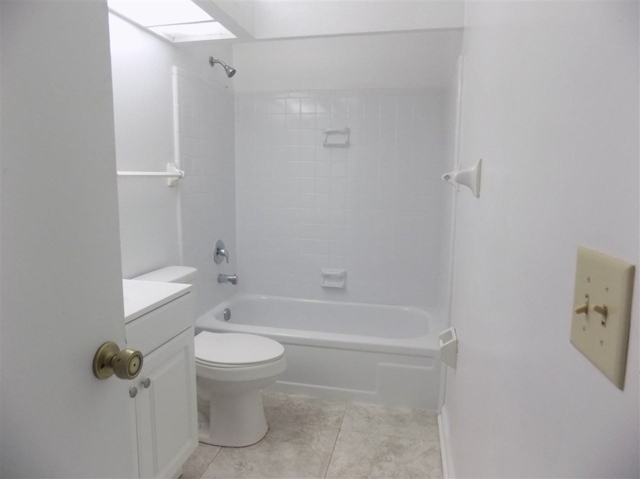 700 N Calhoun St #B5 - Photo 7 of 12