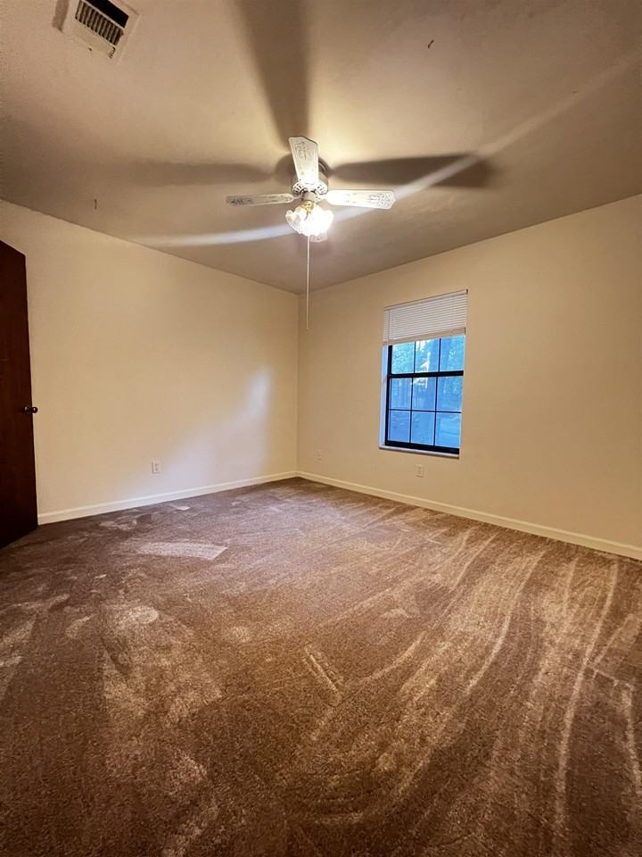 5674 Lumberjack Ln - Photo 4 of 15