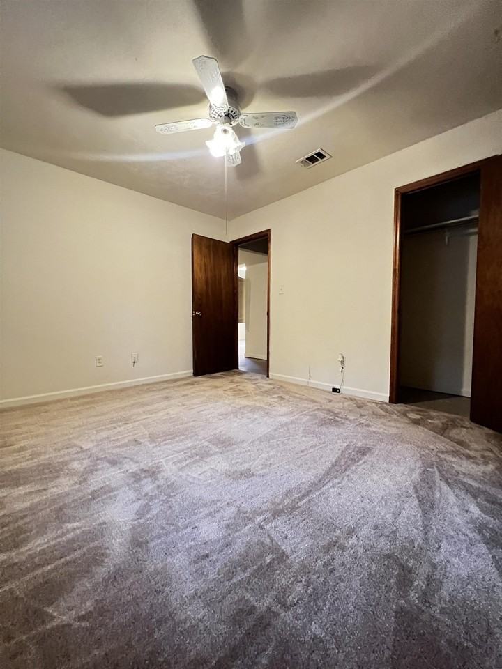 5674 Lumberjack Ln - Photo 5 of 15
