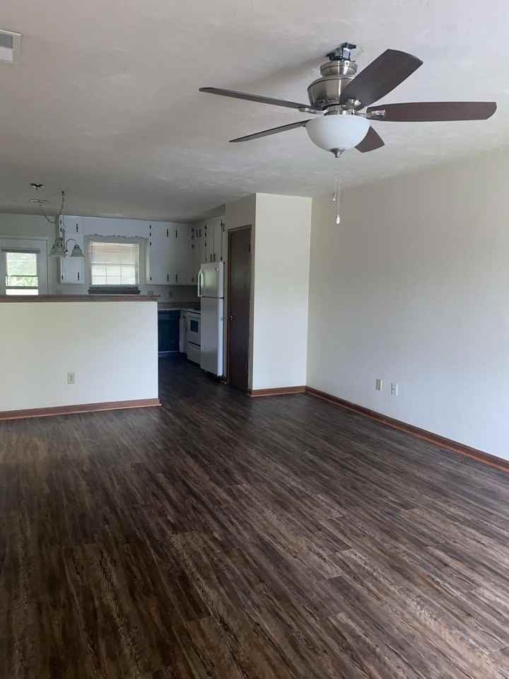 2086 Pats Pl - Photo 4 of 13