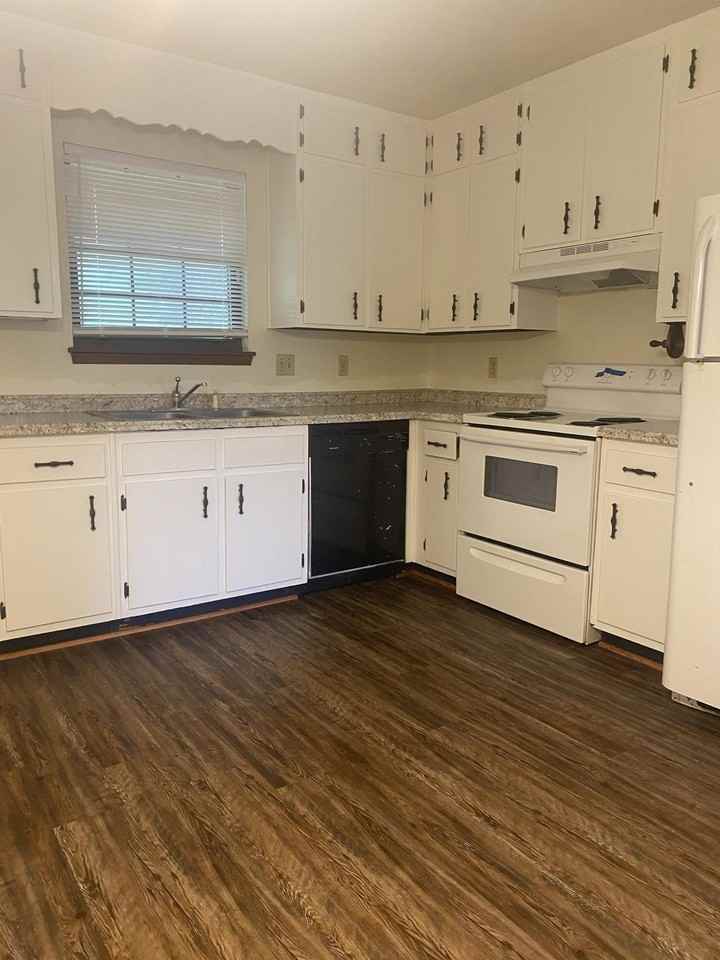 2086 Pats Pl - Photo 5 of 13