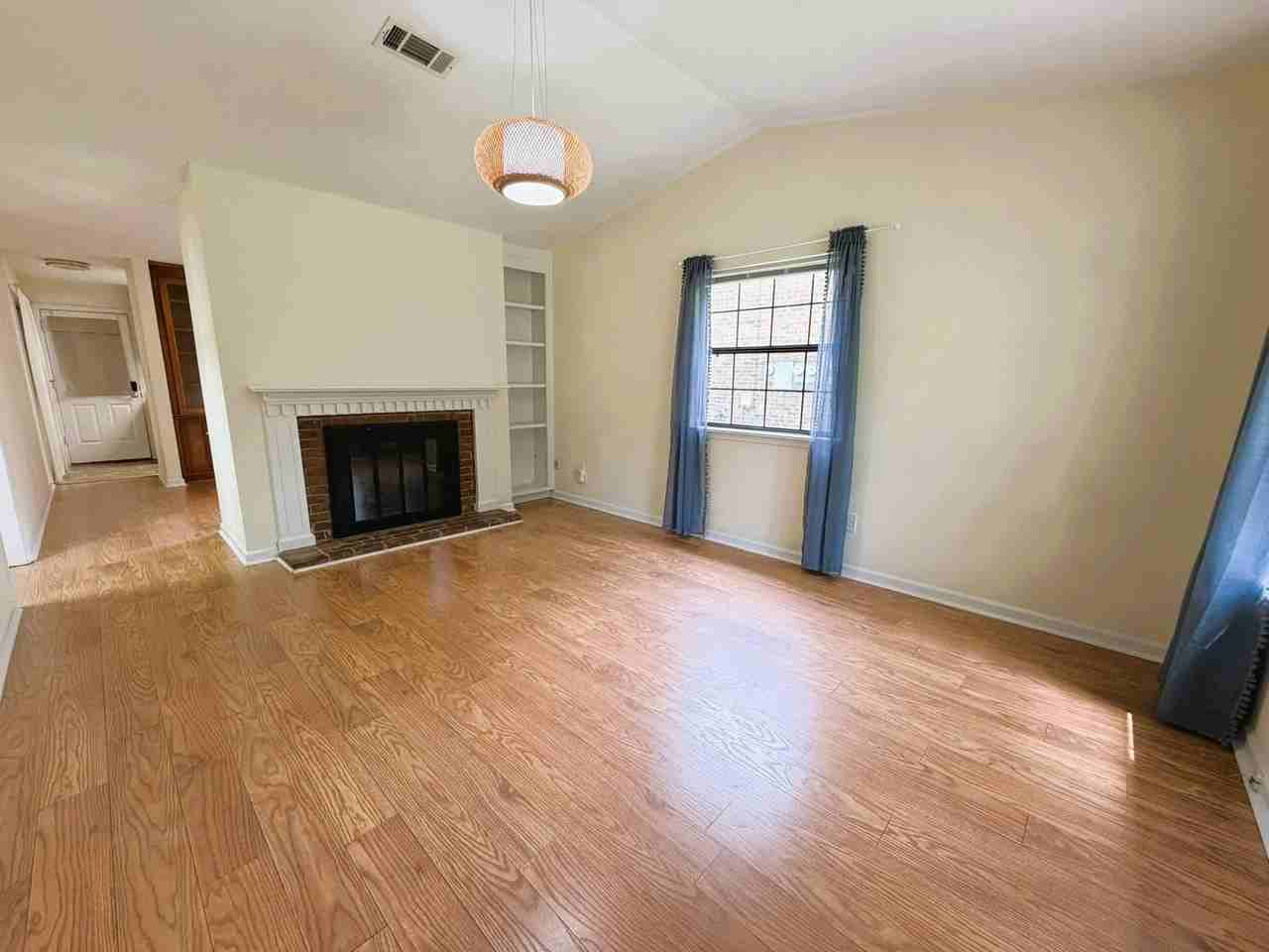 136 Belmont Rd - Photo 3 of 31